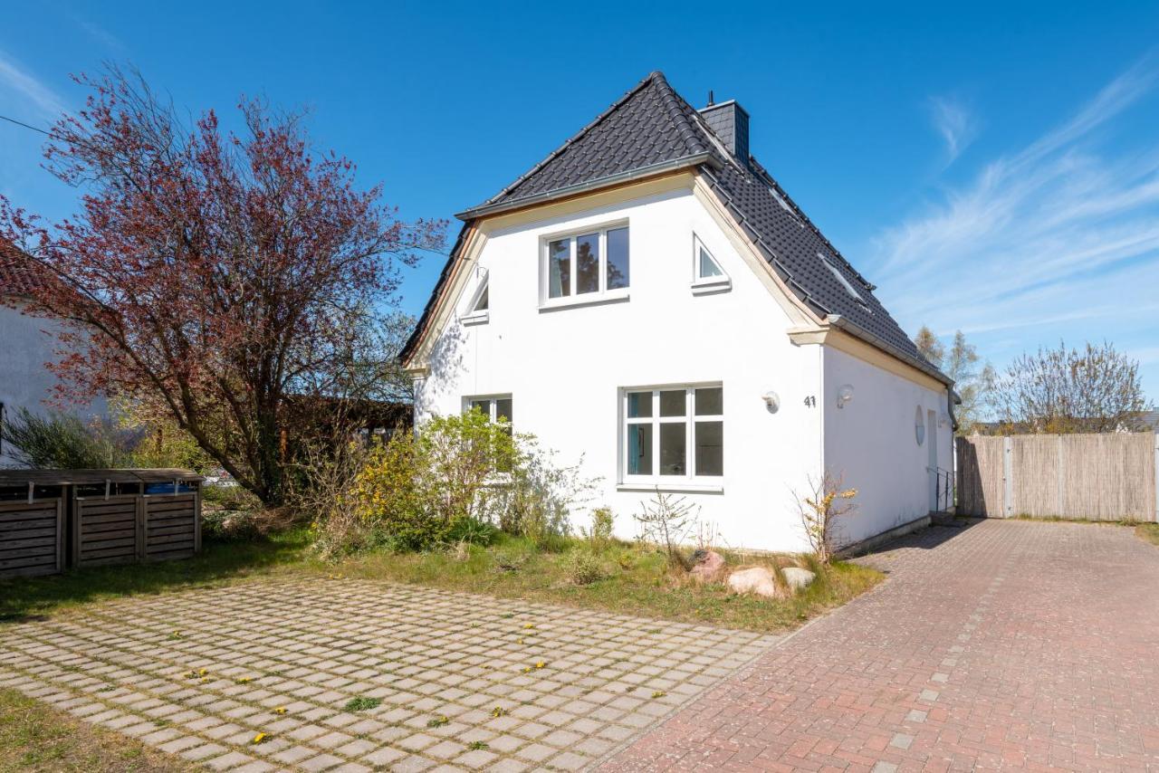 Ferienwohnung Brombeere Mit Grossem Garten Und Balkon Graal-Mueritz Exterior foto